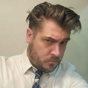 Meet your Posher, Aaron